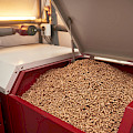 © alexgolovinphotography | freepik.com | Pelletkesselanlage Biomasseheizungen erzeugen Wärme aus Biomasse Erneuerbare...